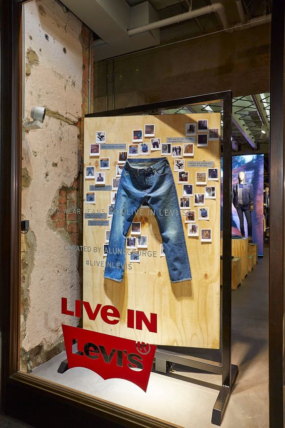 vetrina Levi's Jeans Uomo