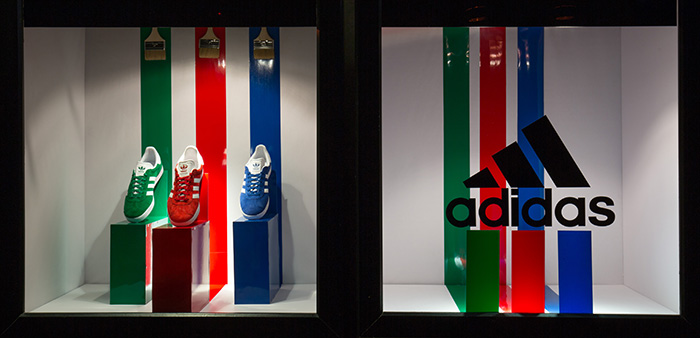 vetrina Adidas uomo