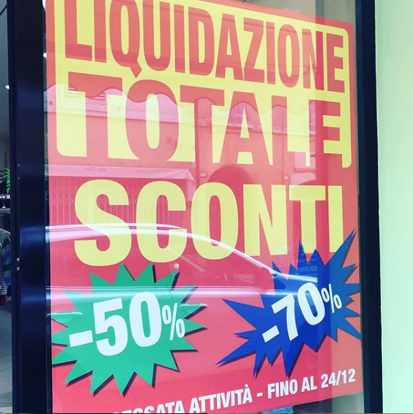 liquidazione negozio vetrina