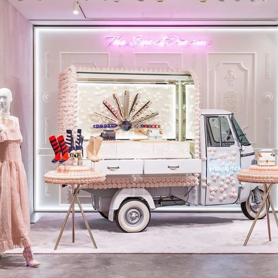Customer experience esempi Fendi